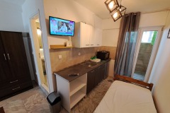 apartman-tasija-polihrono-kuhinja-1