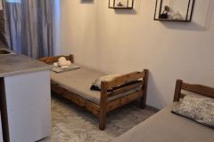 slatko-je-more-apartman-tasija-polihrono-dnevna-soba1